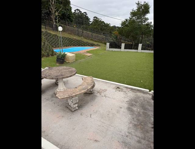 3 BEDROOM SIMPLEX FOR SALE IN COWIES HILL